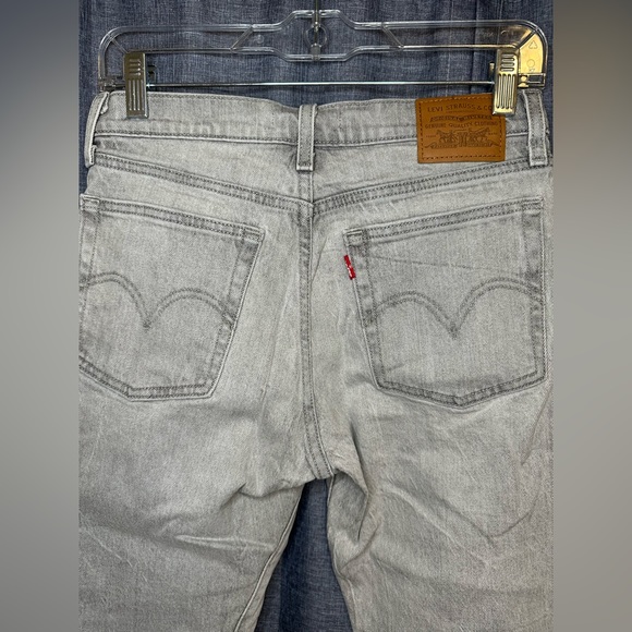 NWOT—Levi’s Wedgie Straight Jeans - Picture 4 of 10